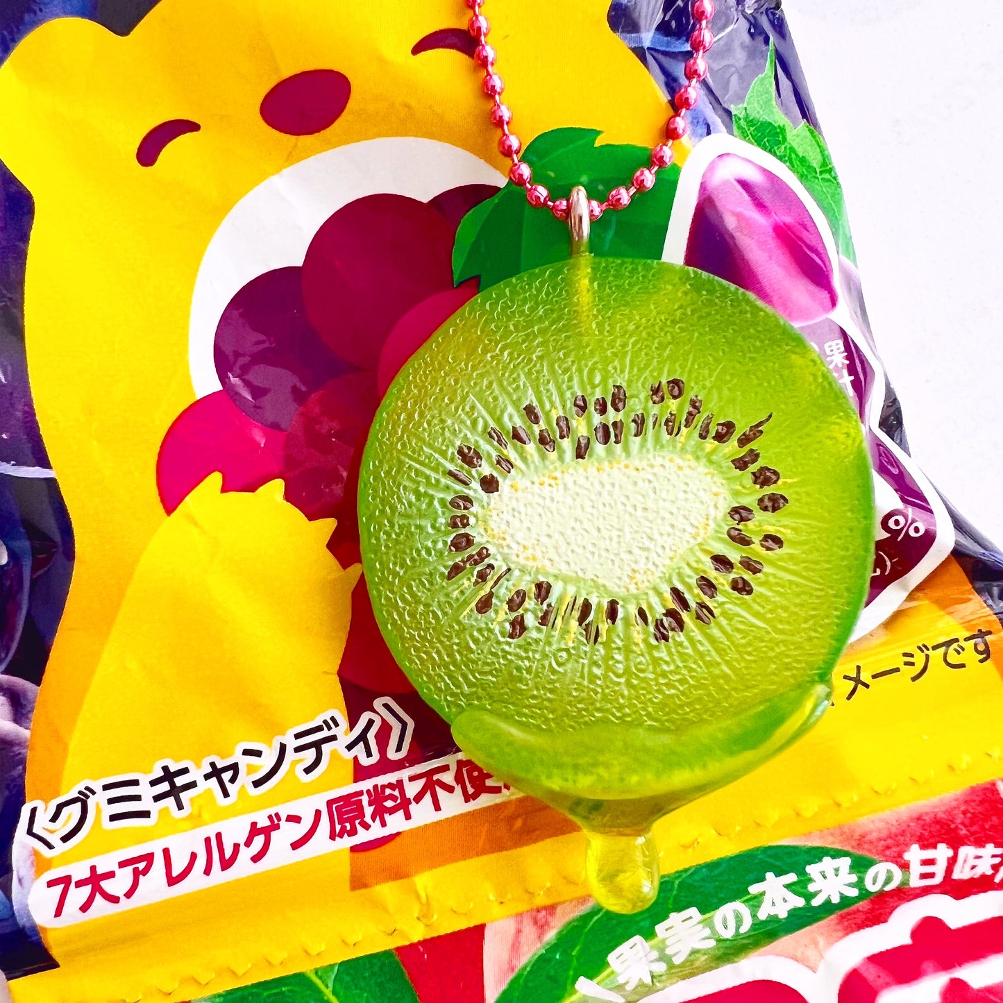 DeLuxe Juicy Fruit Necklace - Kiwi