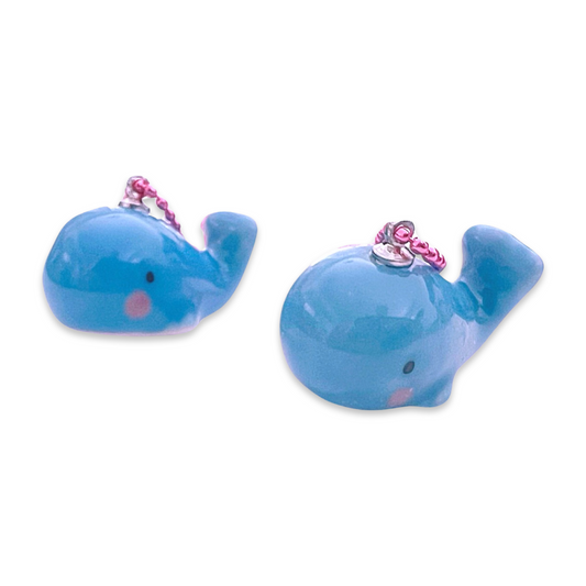 DeLuxe Pop Cutie Ceramic Whale Necklace - Blue
