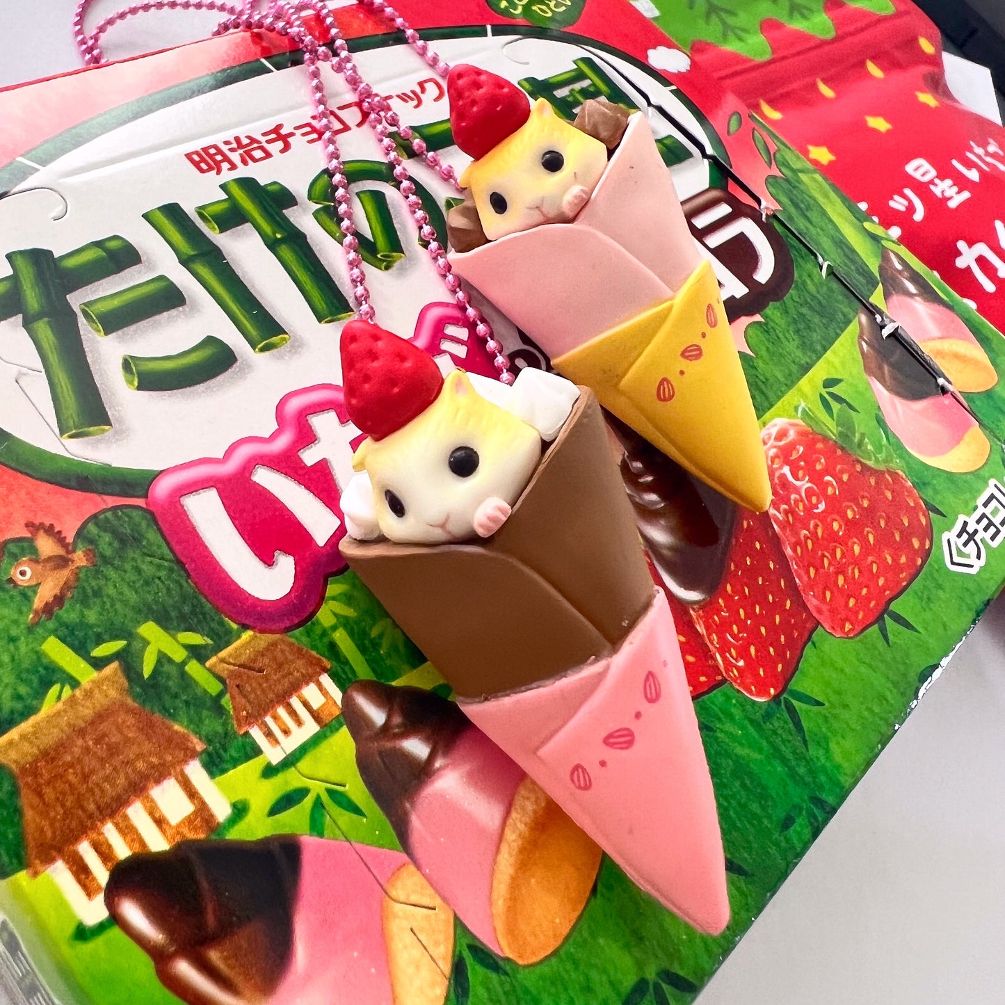 DeLuxe Pop Cutie Japanese Crepe Hamster Necklace